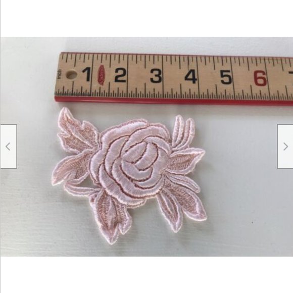 Light Pastel Pink 4" Satin Stitch Embroidered Rose Sew On Applique Embellishment - Picture 1 of 3
